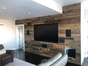 Reclaimed Wood Wall Panneling